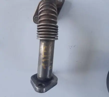 Volkswagen PASSAT B6 EGR valve line/pipe/hose 038131521C