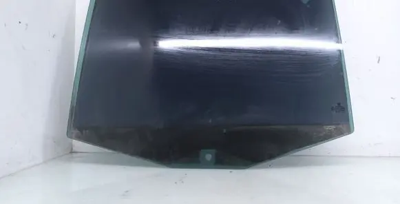Volkswagen Touran I Rear door window glass DOT682AS3M5232 43R001595