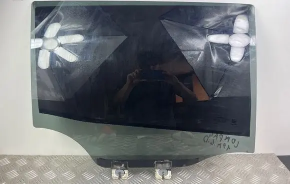 Jeep Compass Rear door window glass