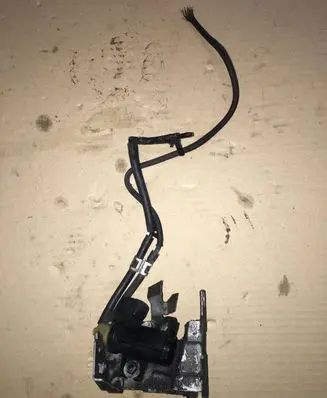 BMW 7 F01 F02 F03 F04 Valve vacuum 11747626350 7626350 70088715