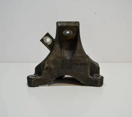 Audi A6 S6 C6 4F Engine mounting bracket 4F0199308AB