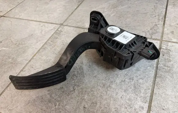Ford Ranger IV Accelerator throttle pedal MB3C9F836AB