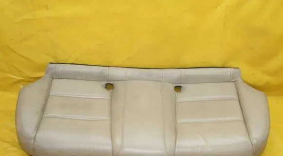 Jaguar S-Type Rear seat 