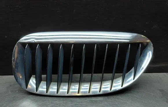 BMW 6 E63 E64 Front grill 7077931 7008915