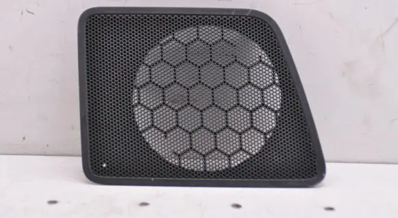 Volkswagen Caddy Dash center speaker trim cover 2K0858425