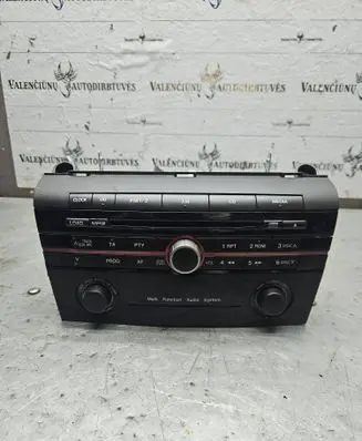 Radio/CD/DVD/GPS head unit