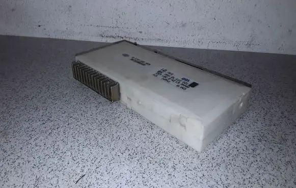 BMW 5 E39 Comfort/convenience module 61358381492 8381492