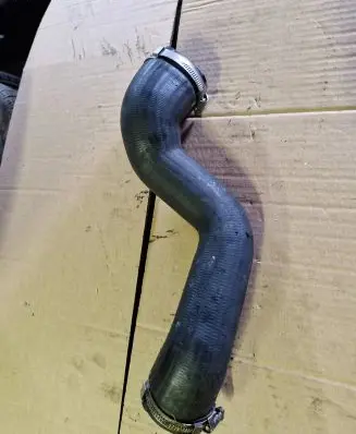 Audi A4 S4 B7 8E 8H Intercooler hose/pipe
