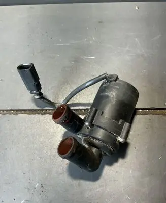 Audi Q7 4L Electric auxiliary coolant/water pump 7L0965561H