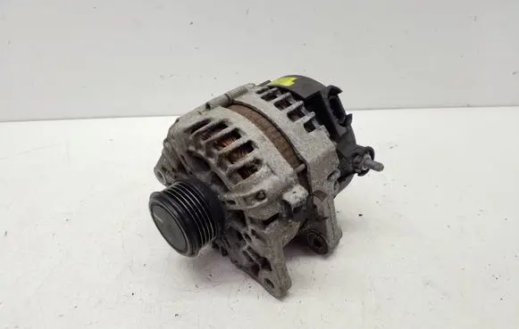 KIA Sportage Generator/alternator 373002A850 2611067