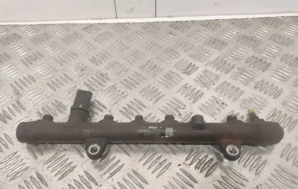 Renault Trafic II (X83) Fuel main line pipe 8200330912 006320L4 0445214065