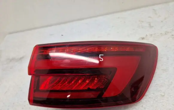 Audi A4 S4 B9 8W Rear/tail lights 8W9945092C
