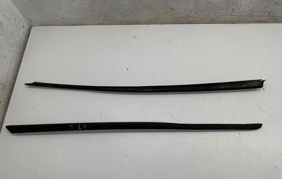 Audi A7 S7 4G Windshield trim 4G8854328