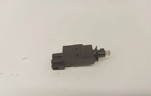 Mercedes-Benz CLS C219 Brake pedal sensor switch 330788