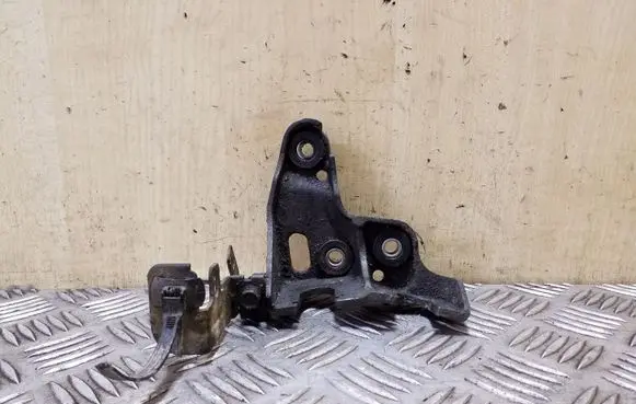 KIA Sportage Gear shift cable bracket 