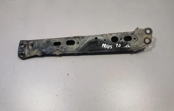 Toyota Prius (XW30) Front subframe