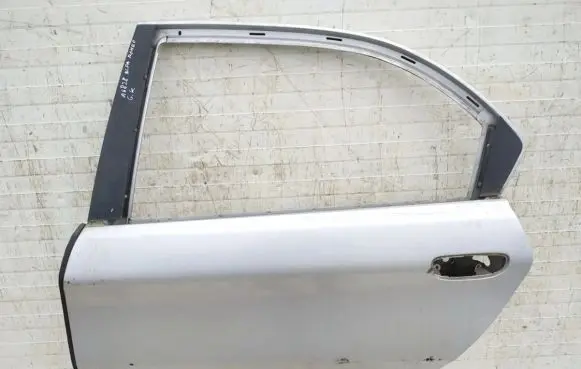 Alfa Romeo 166 Rear door pilkos