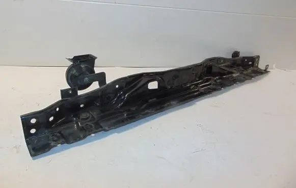 Top upper radiator support slam panel