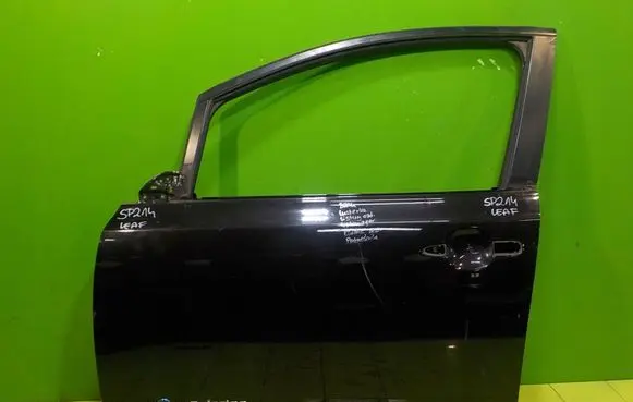 Nissan Leaf I (ZE0) Front door PRZOD LEWE