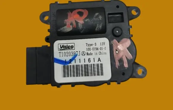 Renault Trafic III (X82) Air flap motor/actuator T1020397J