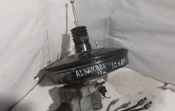 Seat Alhambra (Mk2) Brake booster 3C1614105AP