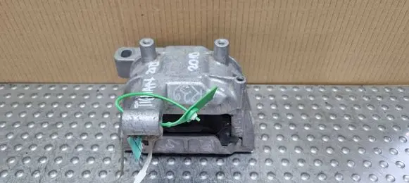 Audi Q3 8U Engine mount vacuum valve 5N0199262F