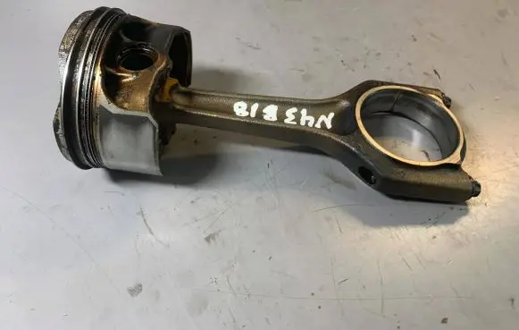 BMW 3 E90 E91 Connecting rod/conrod 7589533 11247589533