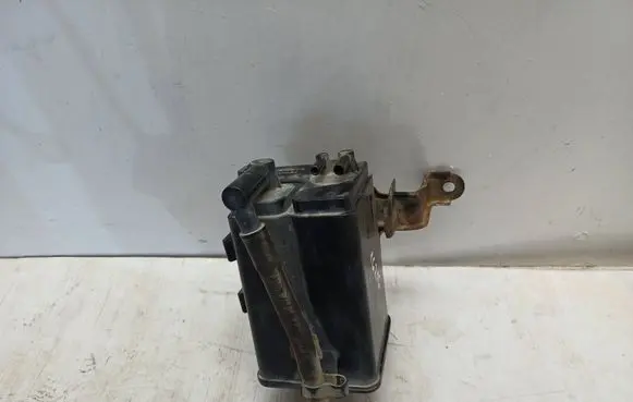 Mitsubishi Outlander Vacuum air tank