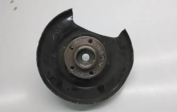 Volvo XC90 Front wheel hub P31340017