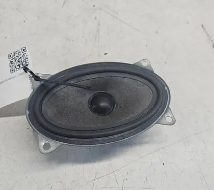 Iveco Daily 3rd gen Front door speaker 500336424