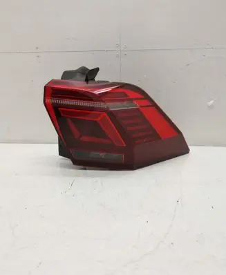 Volkswagen Tiguan Rear/tail lights 5NA945208J