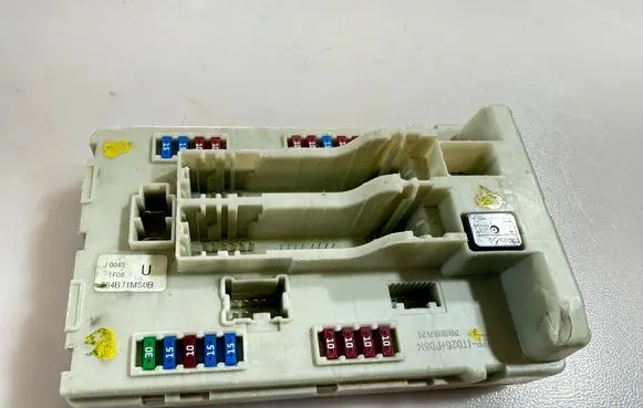 Infiniti M Fuse box set 284B71MS0B J0045 1F08