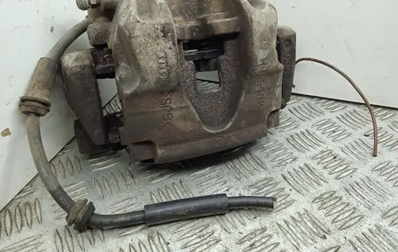 Mercedes-Benz GLE (W166 - C292) Front brake caliper