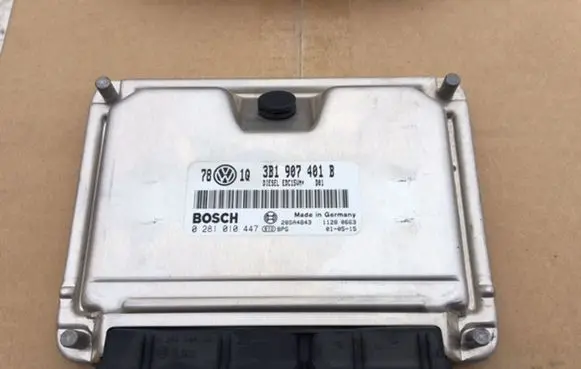 Volkswagen PASSAT B5.5 Engine control unit/module 3B1907401B AKN