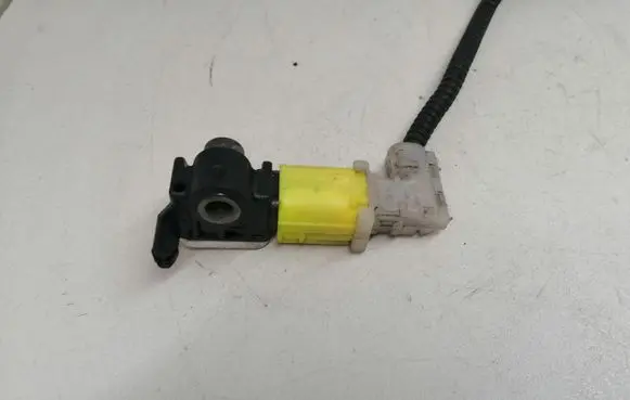 Mitsubishi Outlander Airbag deployment crash/impact sensor 8651A165 6246 160503404