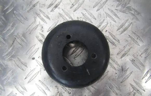 Audi A6 S6 C5 4B Water pump pulley 059119145A