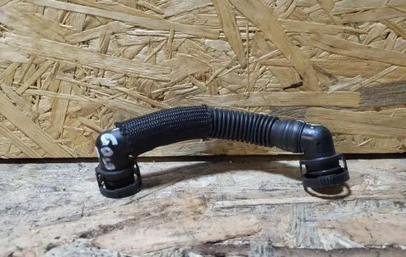 Volkswagen Golf VIII Breather hose/pipe 