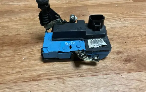 Front door lock