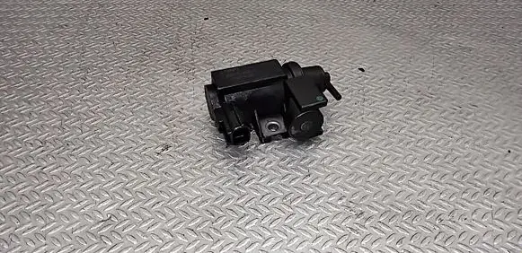 Toyota Avensis T270 Turbo solenoid valve 258190R010