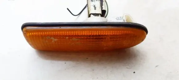 Nissan Sunny Front fender indicator light