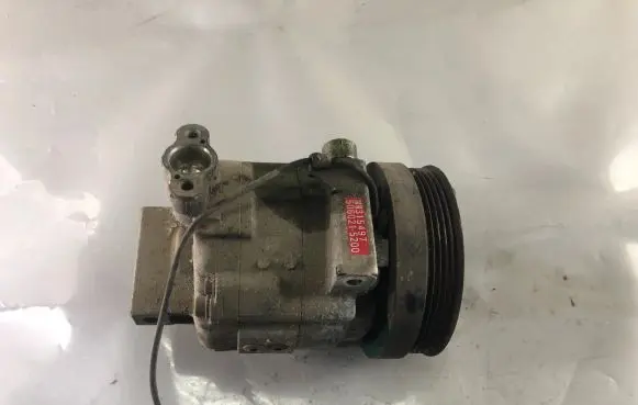 Mitsubishi Pajero Pinin Air conditioning (A/C) compressor (pump) MR315497