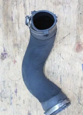 Audi A5 8T 8F Intercooler hose/pipe 8K0145737R