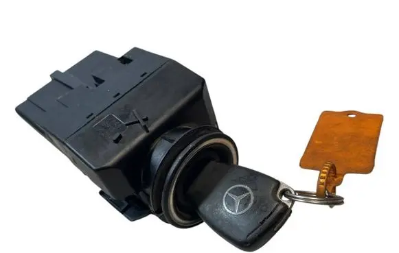 Mercedes-Benz Vito Viano W639 Ignition lock 6395450608 33002353