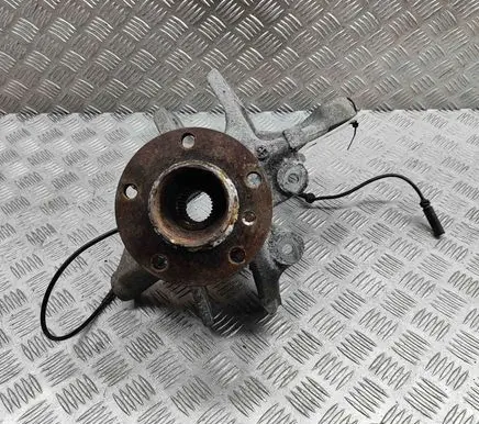 BMW 5 F10 F11 Rear wheel hub 6796099