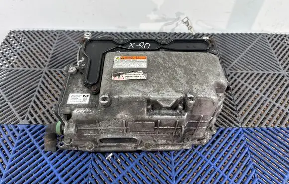 Toyota Prius (XW30) Voltage converter inverter G920047140