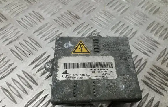 Audi A6 S6 C5 4B Headlight ballast module Xenon 1307329066