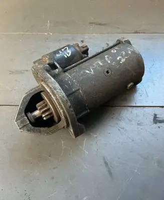 Mercedes-Benz Vito Viano W638 Starter motor 0051511301
