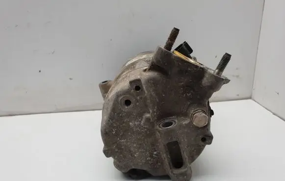 Land Rover Range Rover L322 Air conditioning (A/C) compressor (pump) 8W8319D629AD PXE161611P 044614091B4