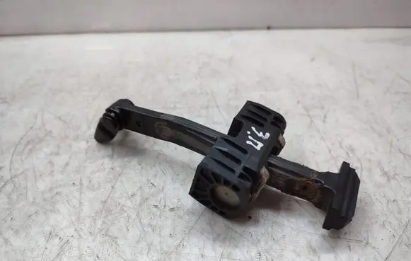 BMW 3 GT F34 Rear door check strap stopper 7446731