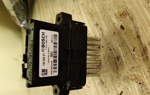 Chevrolet Orlando Heater blower motor/fan resistor 13503201
